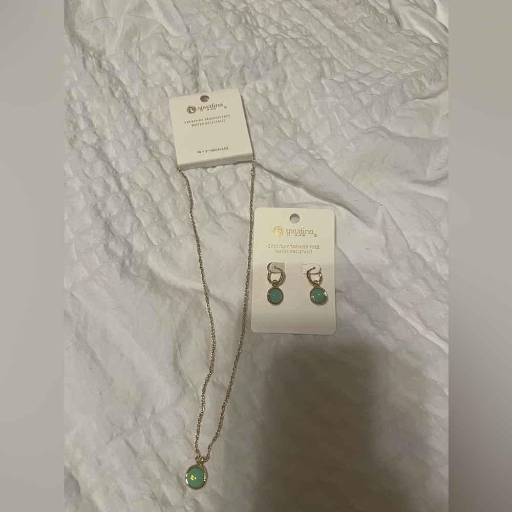 Spartina sea foam earrings and necklace set